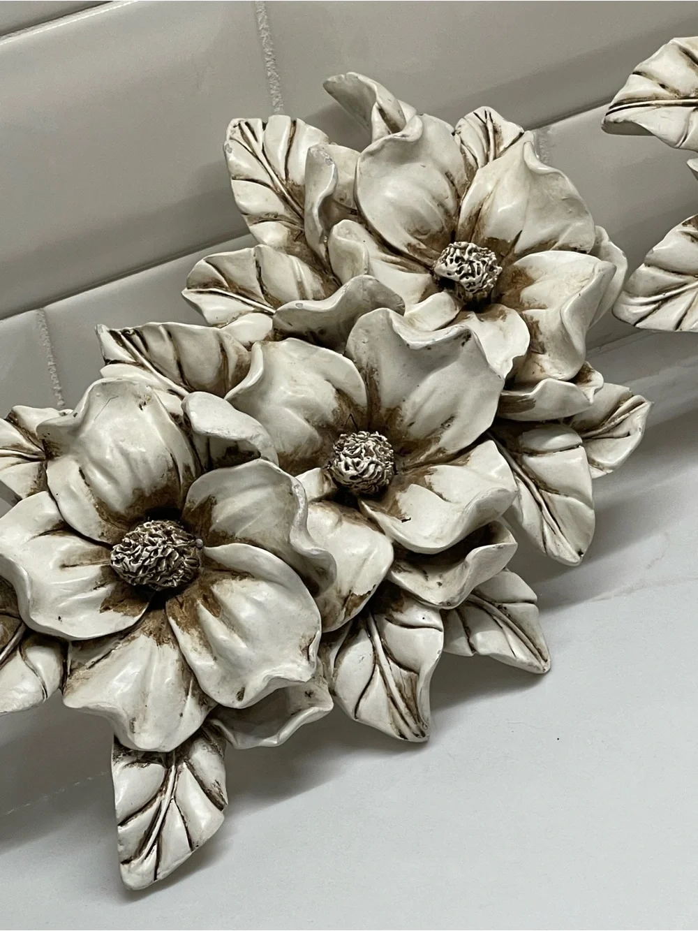 Door Decoration/Shelf Decor Flower/Floral Accent to any Style, Room, Space solid